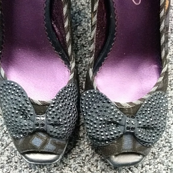 Poetic License Platform Peep Toe Black Heels 8 - Picture 2 of 8